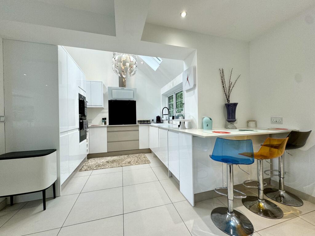 Additional property image - Pant-y-Dwr, Cwmtaf, Merthyr Tydfil, CF48 2HS