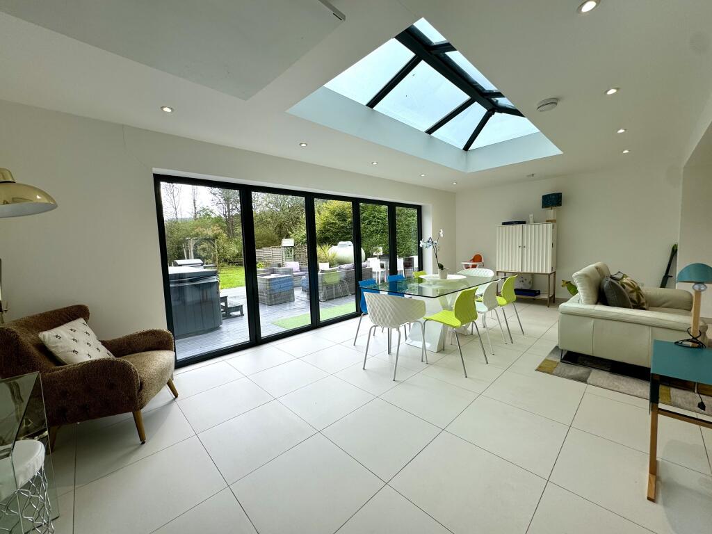 Additional property image - Pant-y-Dwr, Cwmtaf, Merthyr Tydfil, CF48 2HS