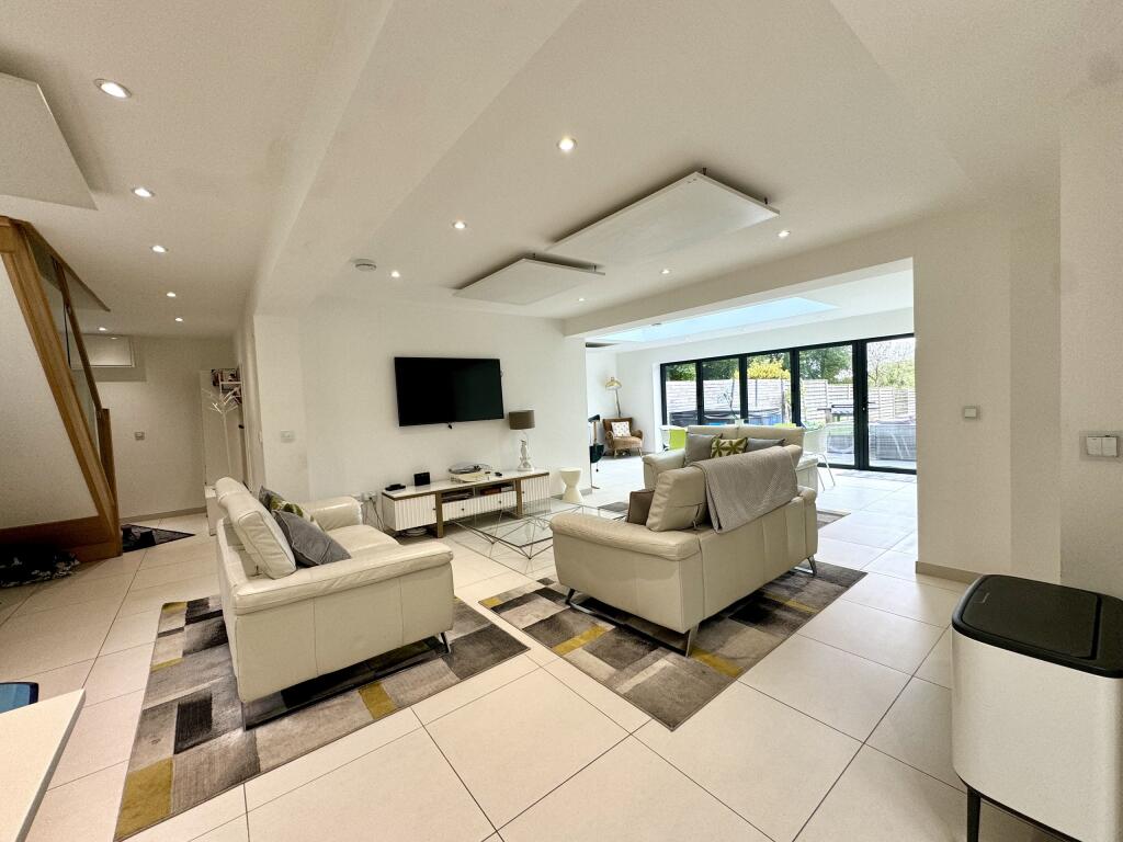Additional property image - Pant-y-Dwr, Cwmtaf, Merthyr Tydfil, CF48 2HS