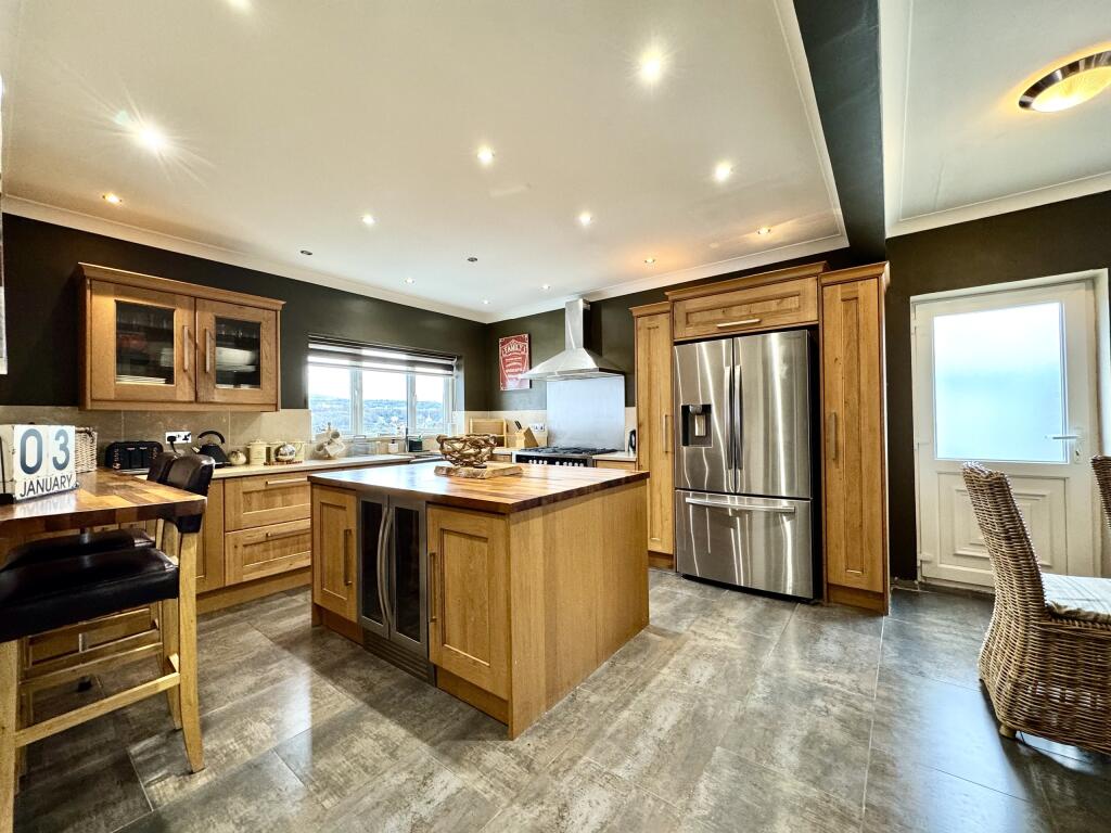 Additional property image - Sandbrook Villas, Courtland Terrace, Merthyr Tydfil, CF47 0DQ