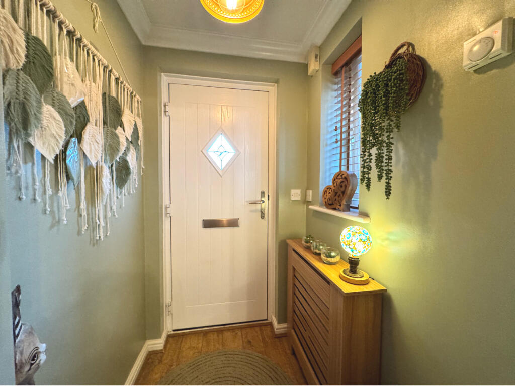 Additional property image - Golygfa'R Eglwys, Pontypridd