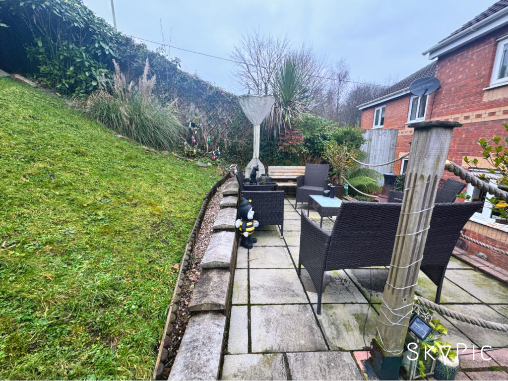 Additional property image - Golygfa'R Eglwys, Pontypridd