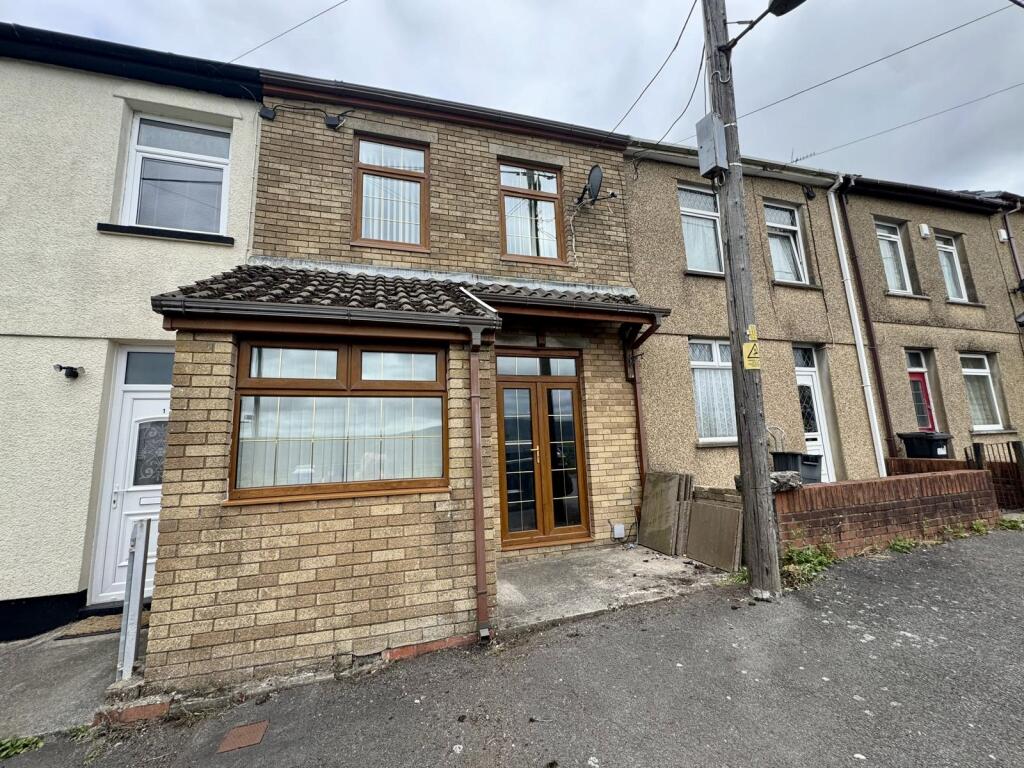 3 bedroom terraced house