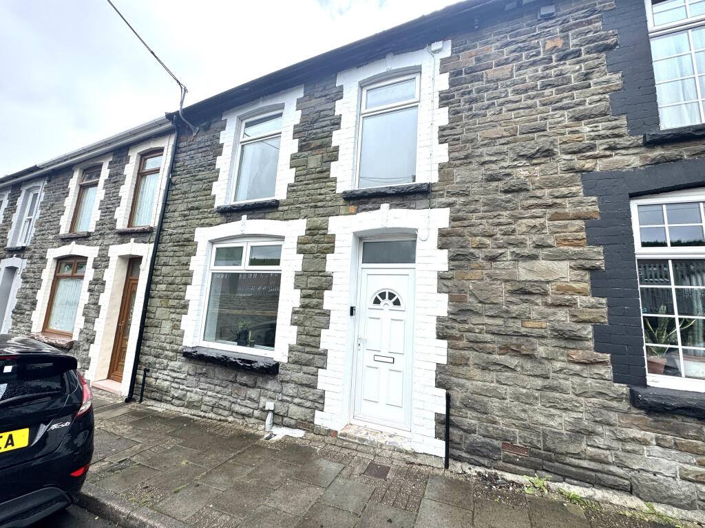 3 bedroom terraced house