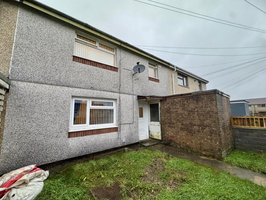 Main image of property: Brynglas, Pontlottyn, Cf81 9QS
