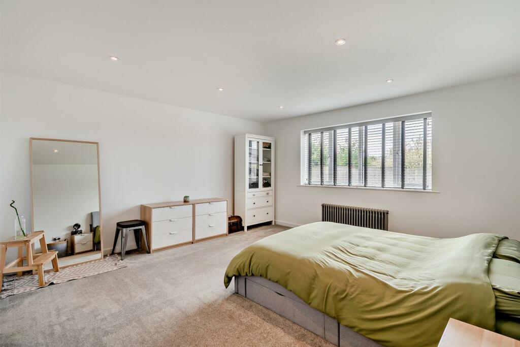 Additional property image - Ashton Lane, Ashton, Chester