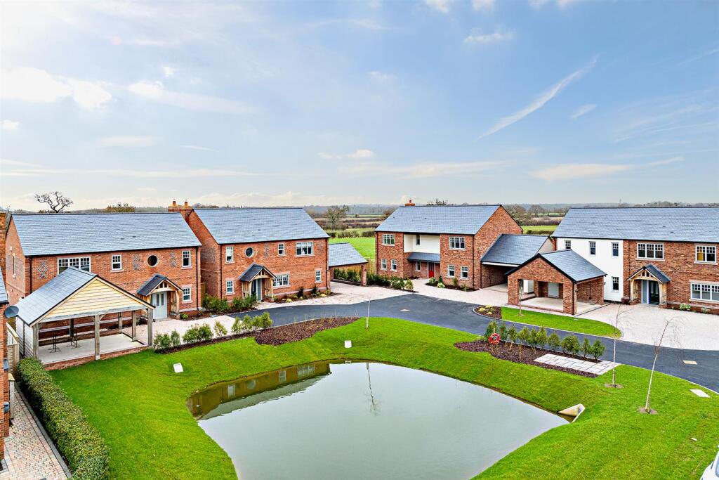 Additional property image - Belgrave Garden Mews, Pulford, Chester