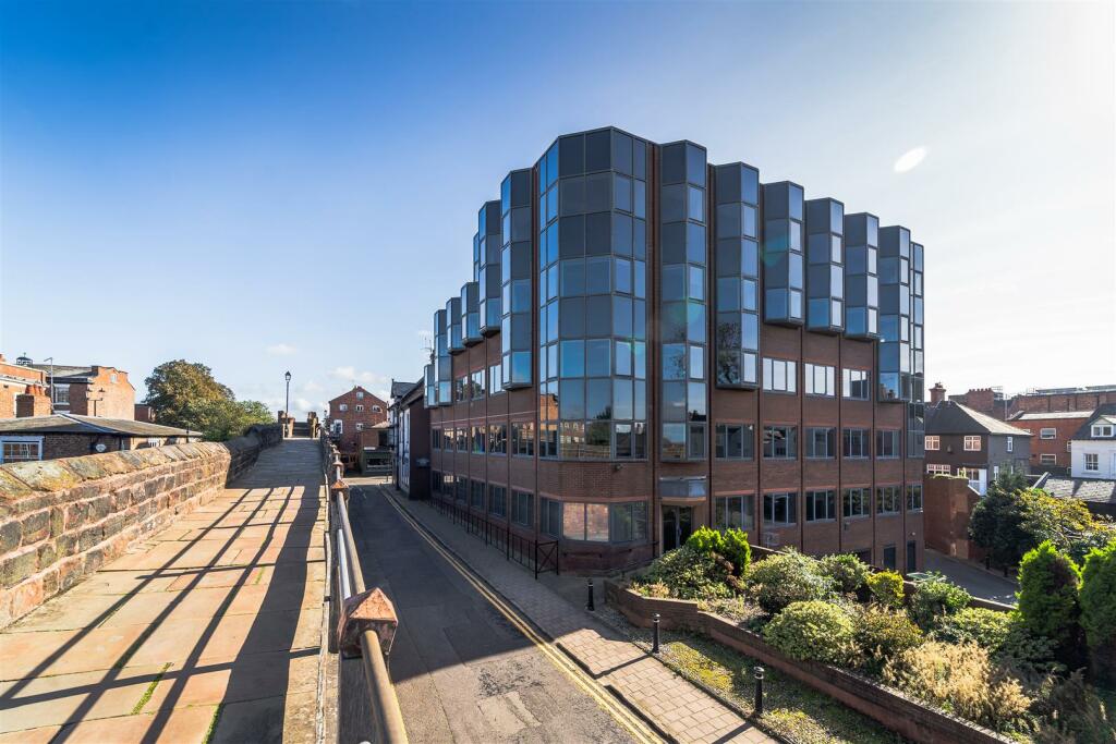 Additional property image - Centurion House, Northgate Street, Chester