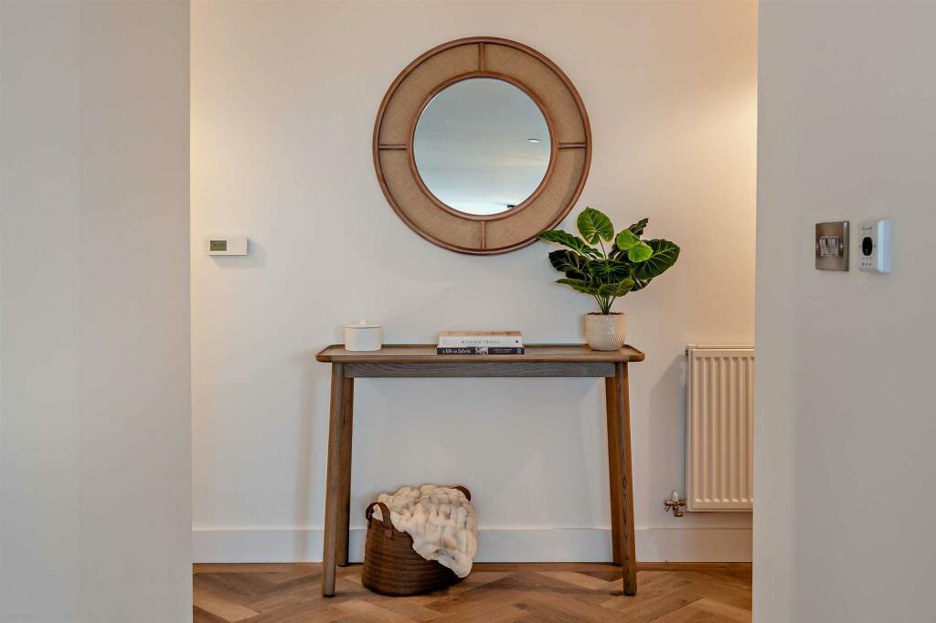 Additional property image - Centurion House, Northgate Street, Chester
