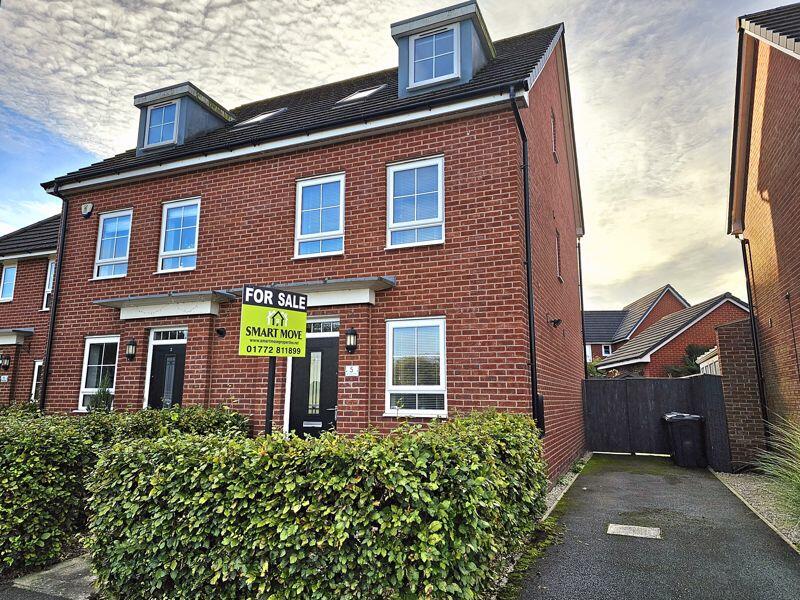 4 bedroom semidetached house for sale in Fairclough Drive, Tarleton