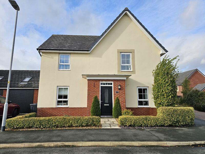 4 bedroom detached house for sale in Fairclough Drive, Tarleton