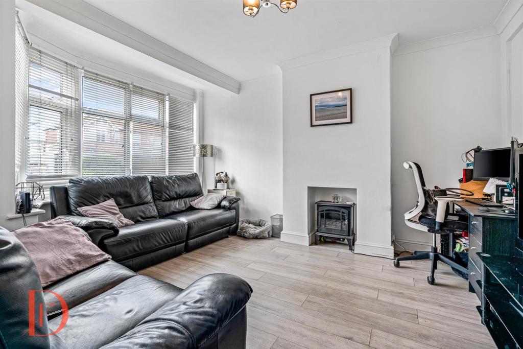 3 bedroom terraced house for sale in Craven Gardens, Barkingside, IG6