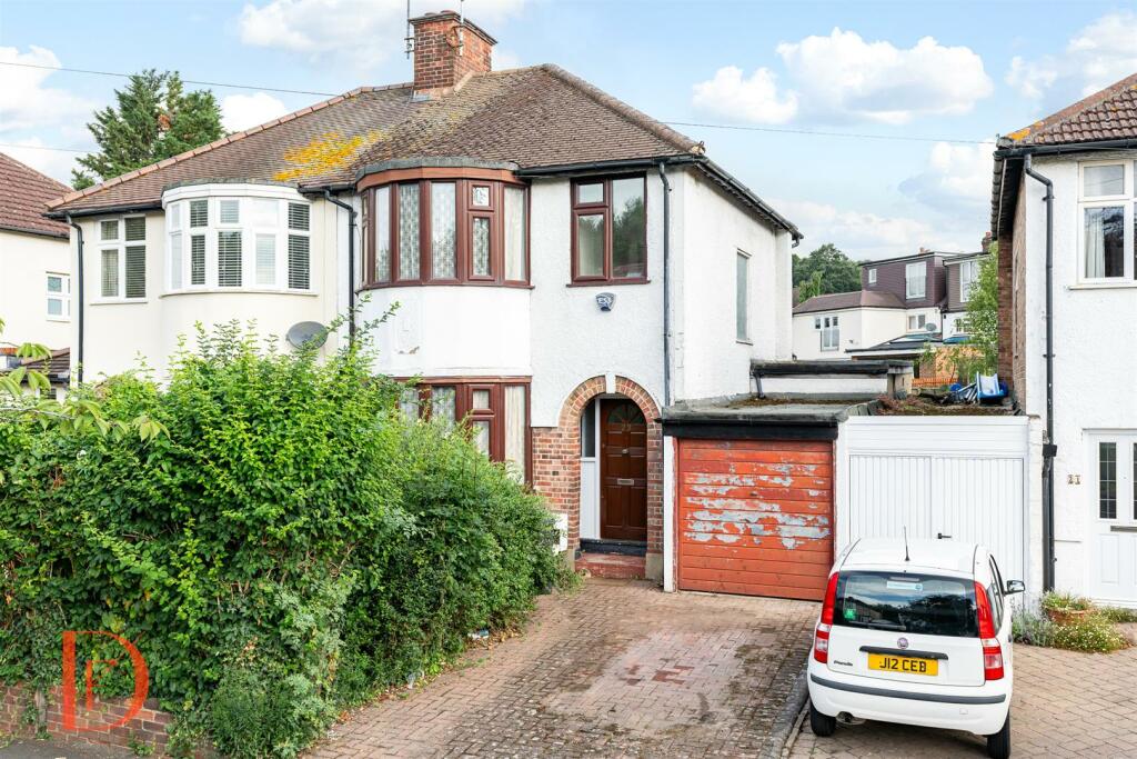 Main image of property: Hillyfields, Loughton