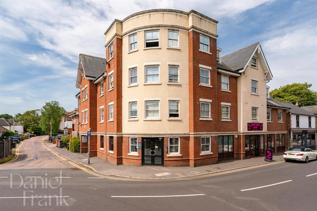 Main image of property: Hemnall Street, Epping