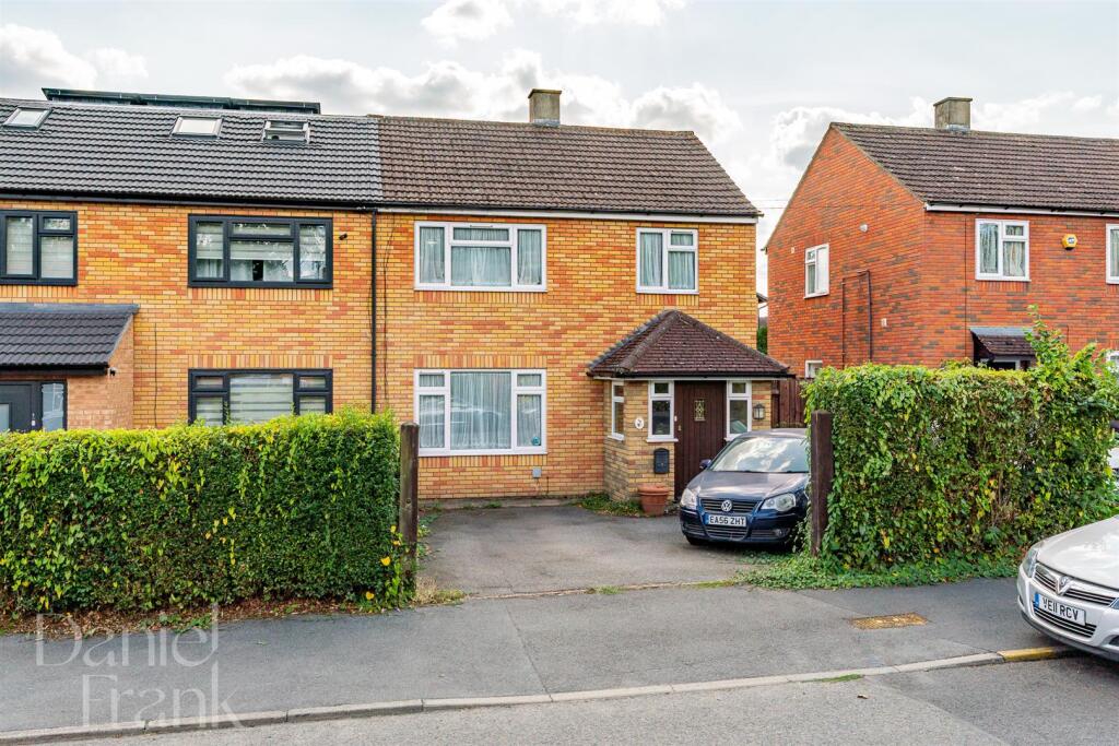 Main image of property: Willingale Road, Loughton