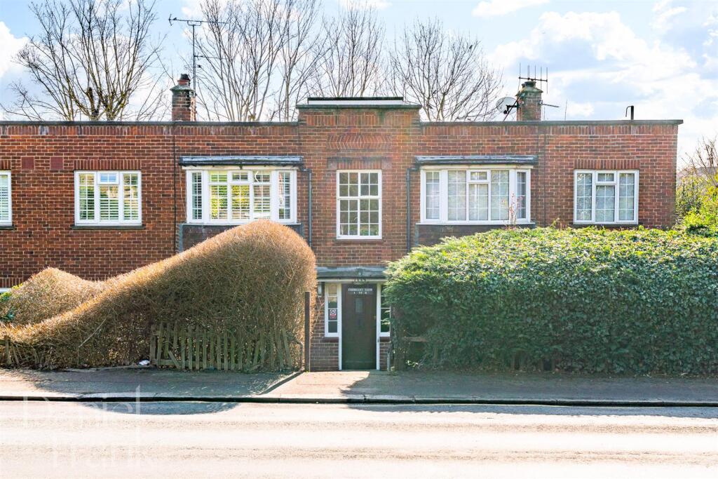 Main image of property: High Road, Loughton