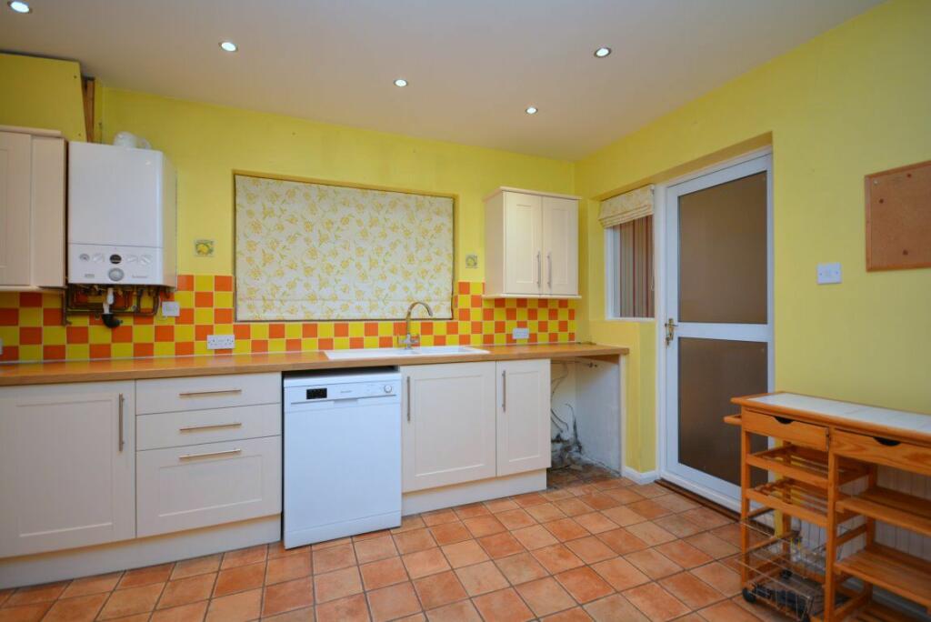 Bungalow to rent on Gloucester Avenue, Broadstairs, CT10 2HP