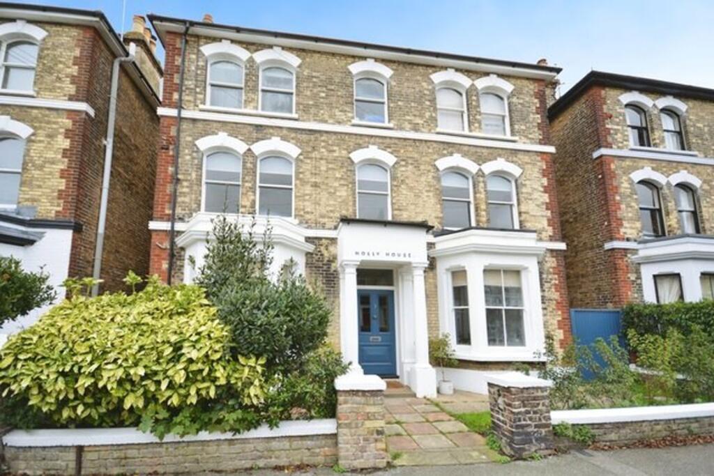 Main image of property: Gladstone Road, Broadstairs, CT10 2HY