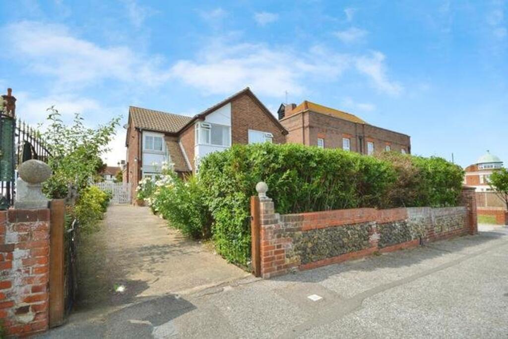 Main image of property: Devonshire Gardens, Margate, CT9 3AF