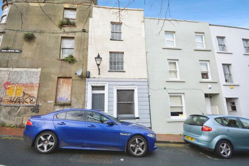 Main image of property: New Cross Street, Margate, CT9 1EH