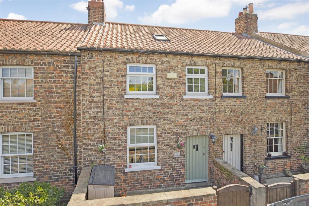 Main image of property: 3 Station Road, Whixley, York
