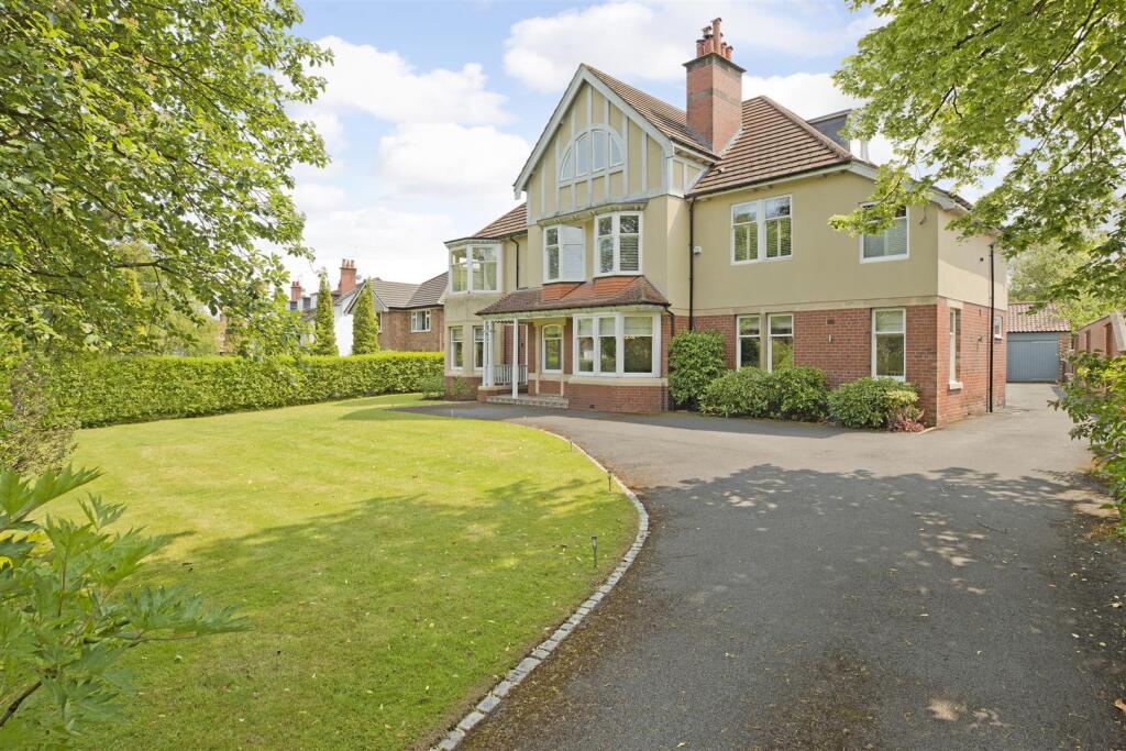 Main image of property: Cowhill, 37 Rutland Drive, Harrogate