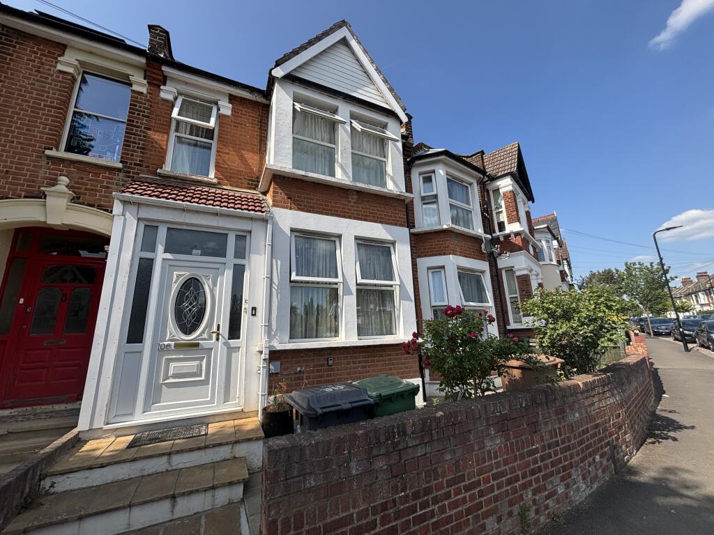 Main image of property: Selwyn Avenue, London, E4