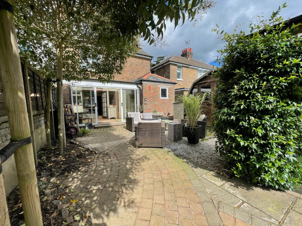 Additional property image - Salvington Road, Worthing, BN13