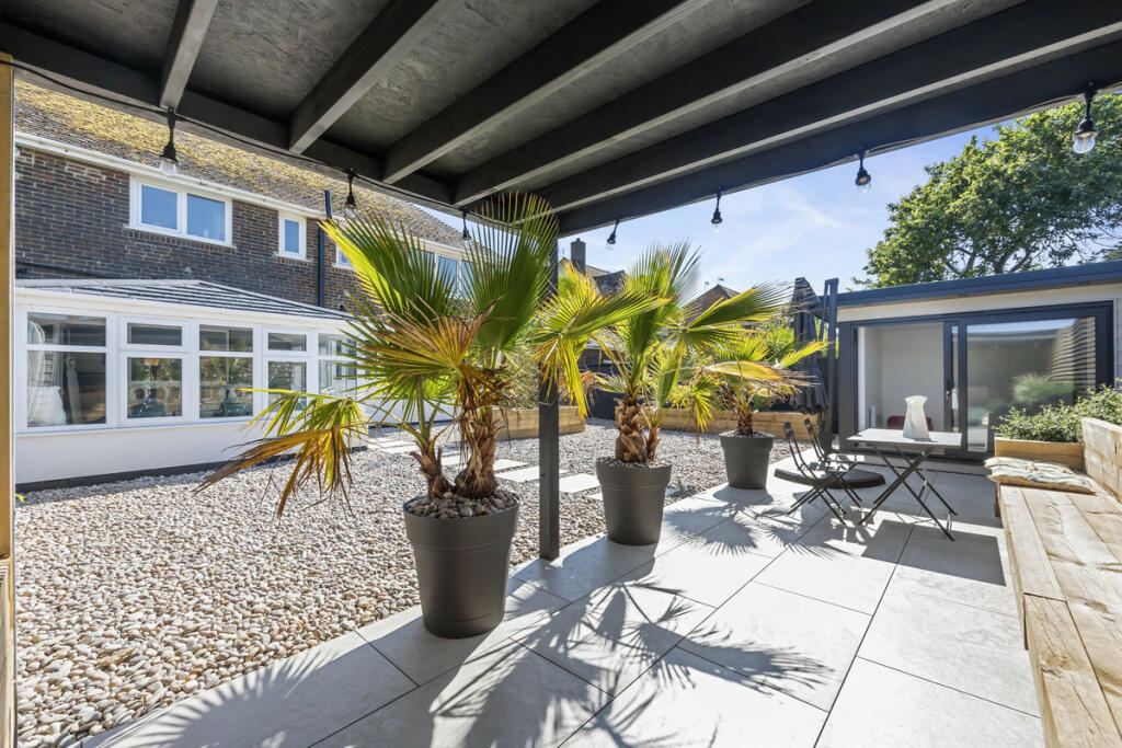 Additional property image - Marine Crescent, Goring-by-sea, BN12