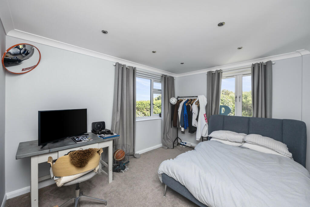 Additional property image - Marine Crescent, Goring-by-sea, BN12