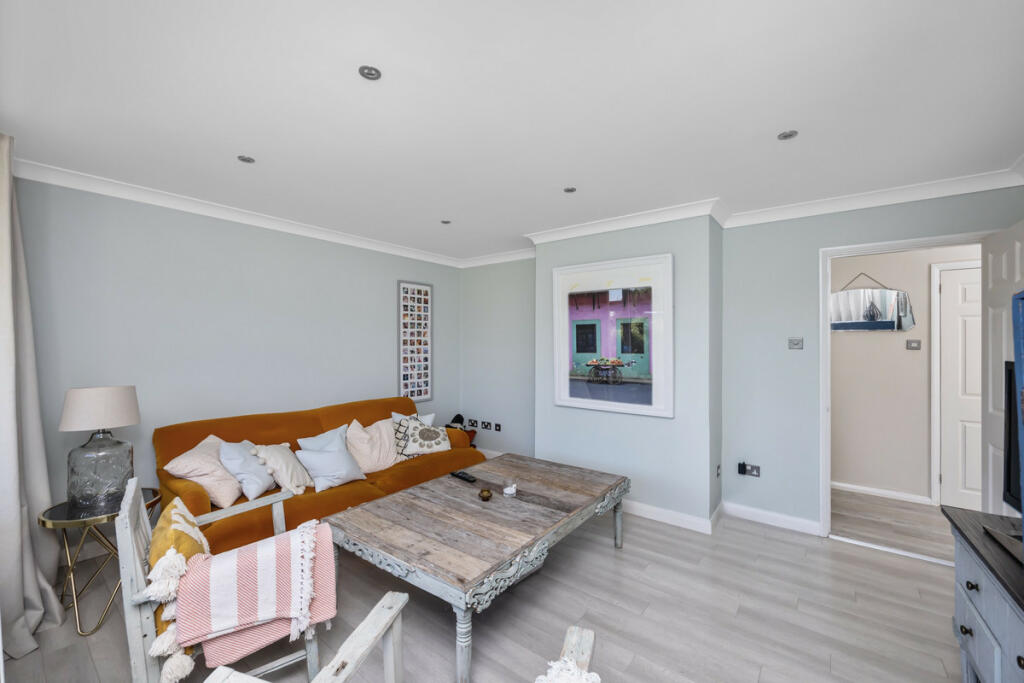Additional property image - Marine Crescent, Goring-by-sea, BN12