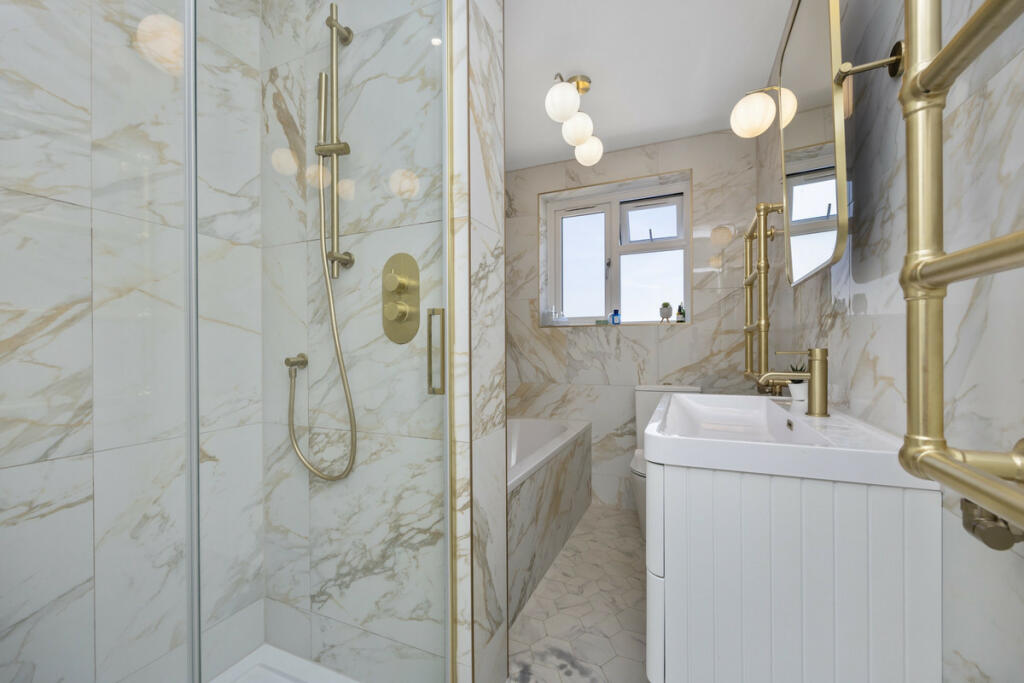 Additional property image - Marine Crescent, Goring-by-sea, BN12