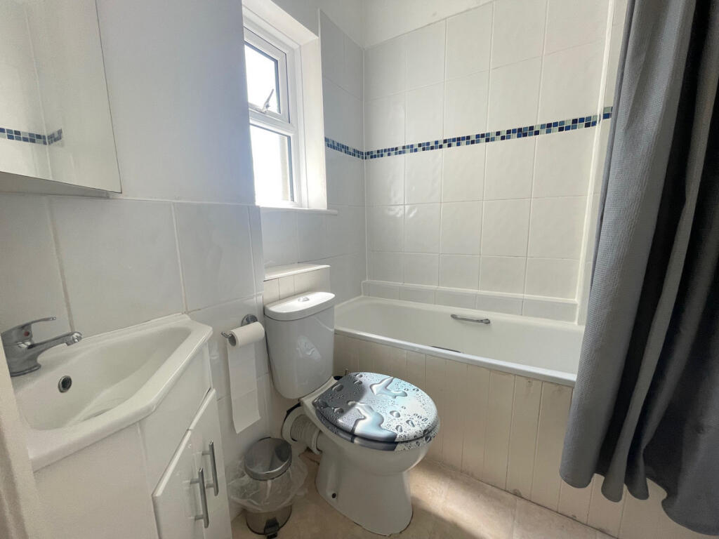Additional property image - Rowlands Road, Worthing, BN11