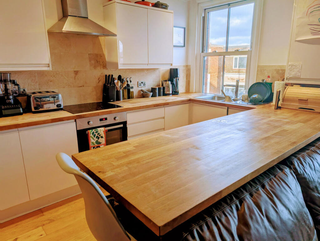 Additional property image - Tarring Road, Worthing, BN11