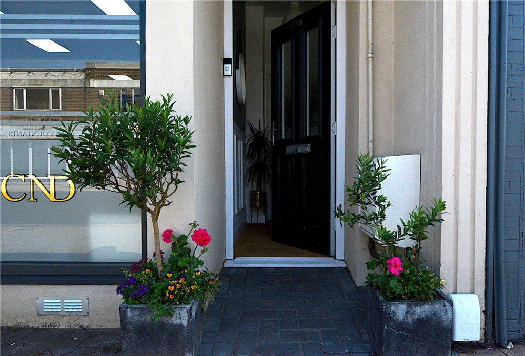 Additional property image - Tarring Road, Worthing, BN11