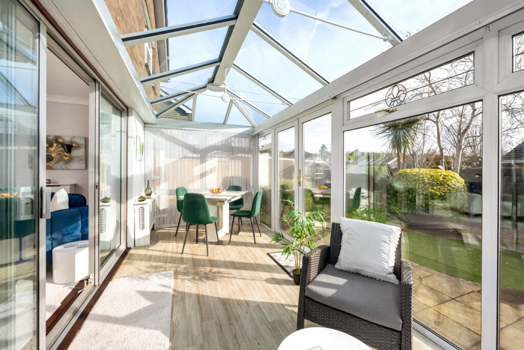 Additional property image - Central Avenue, Worthing, BN14