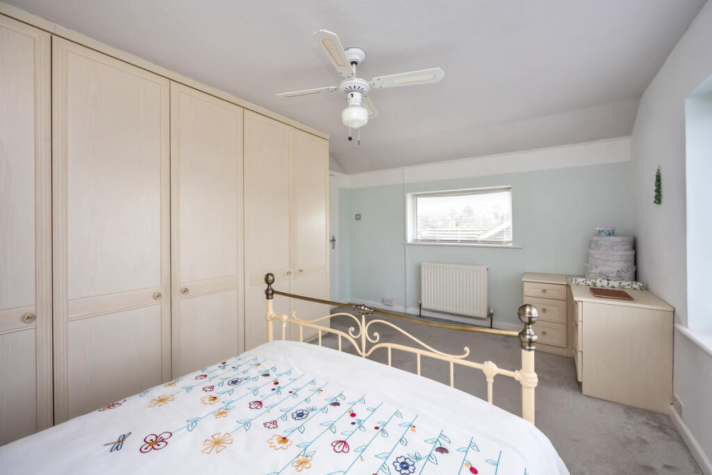 Additional property image - Central Avenue, Worthing, BN14