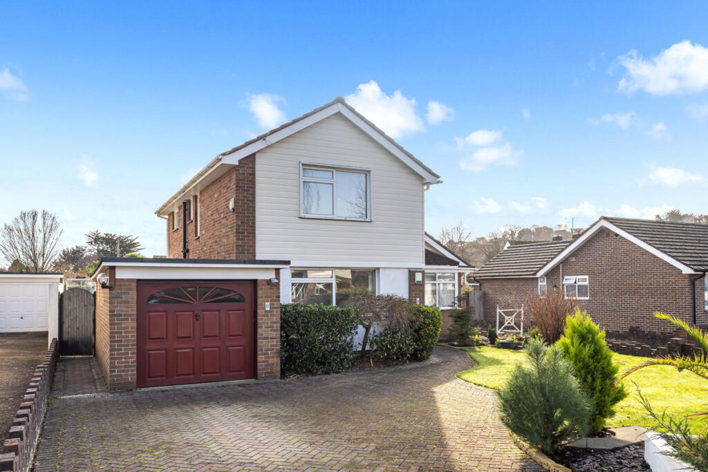 Additional property image - Central Avenue, Worthing, BN14