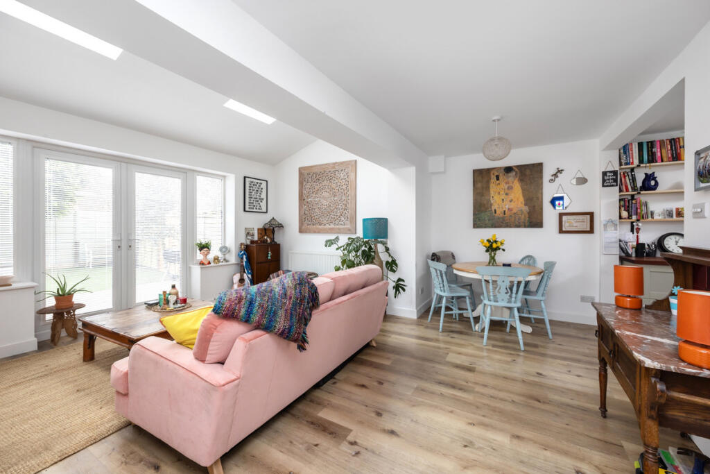 Additional property image - Mulberry Gardens, Goring-by-sea, BN12