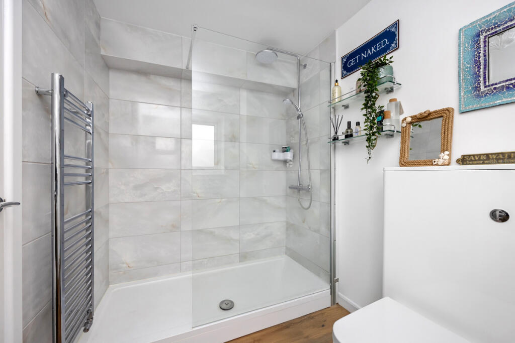 Additional property image - Mulberry Gardens, Goring-by-sea, BN12