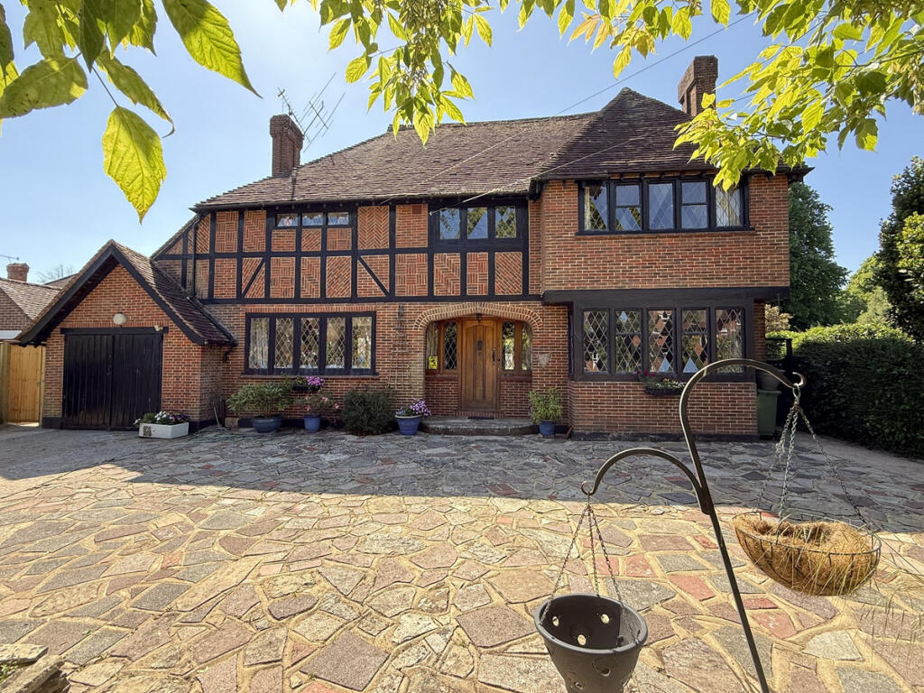 Main image of property: Third Avenue, Worthing, BN14