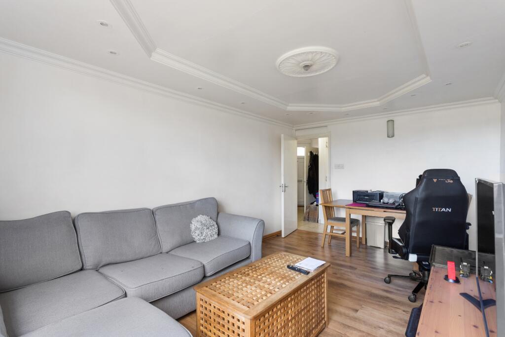 1 bedroom flat for rent in Carey Gardens, SW8