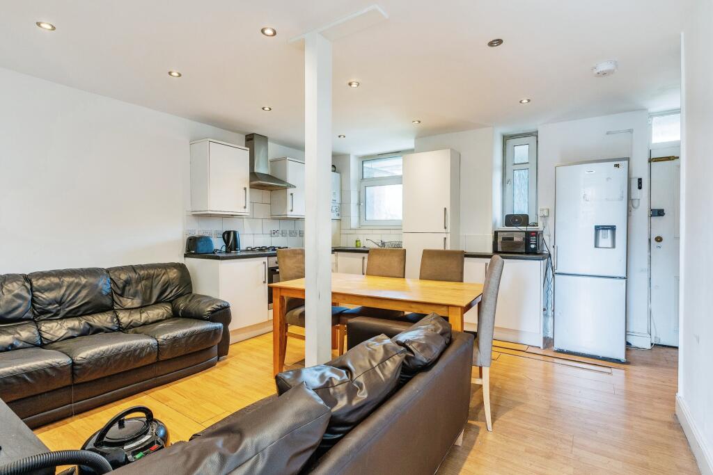 Main image of property: Crondall Street, Hoxton, N1