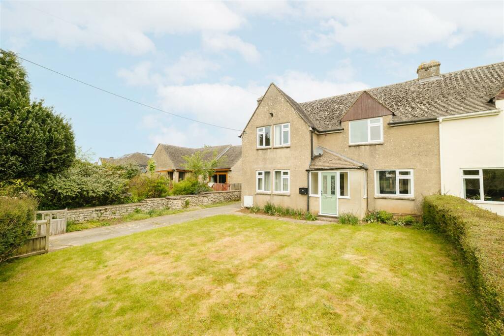3 bedroom semidetached house for sale in Old Common, Minchinhampton., GL6