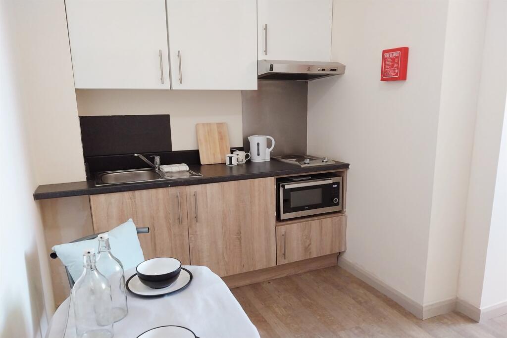 Main image of property: 1 bedroom Studio Premium Studio in Alexandra house, Sheffield