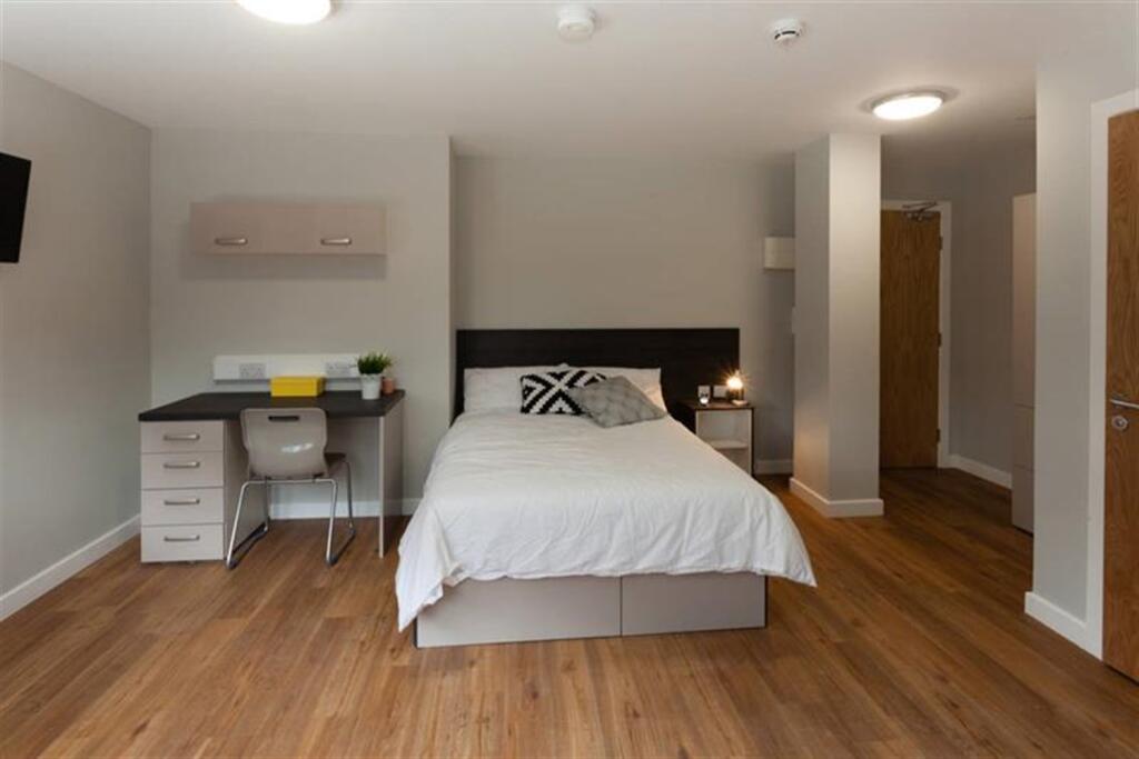 Main image of property: Glasshouse Street, Nottingham, NG1 3LP