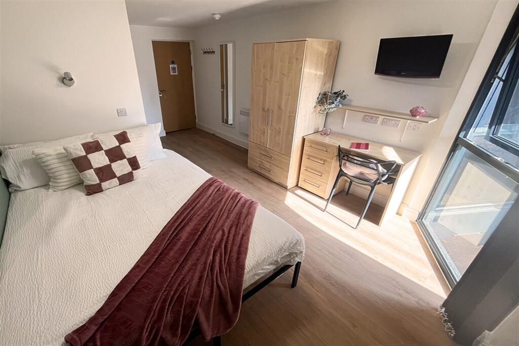 Main image of property: 1 bedroom Double Bed One-Bedroom Apartment in Atrium (St Andrews Place) 