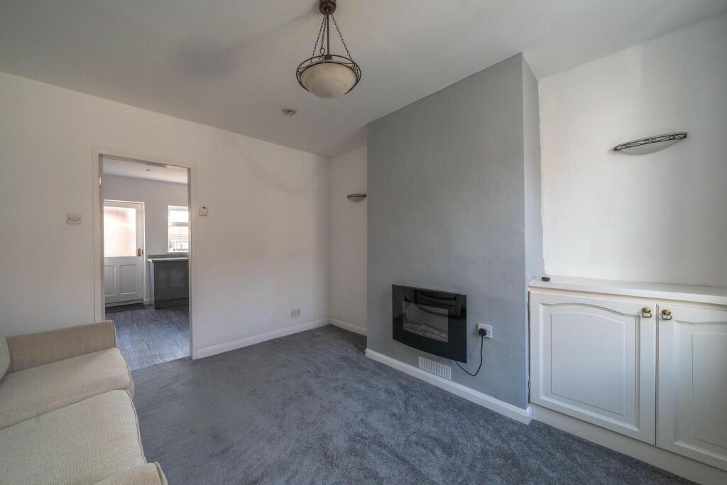 2 bedroom house for rent in St. Street, Macclesfield, Cheshire