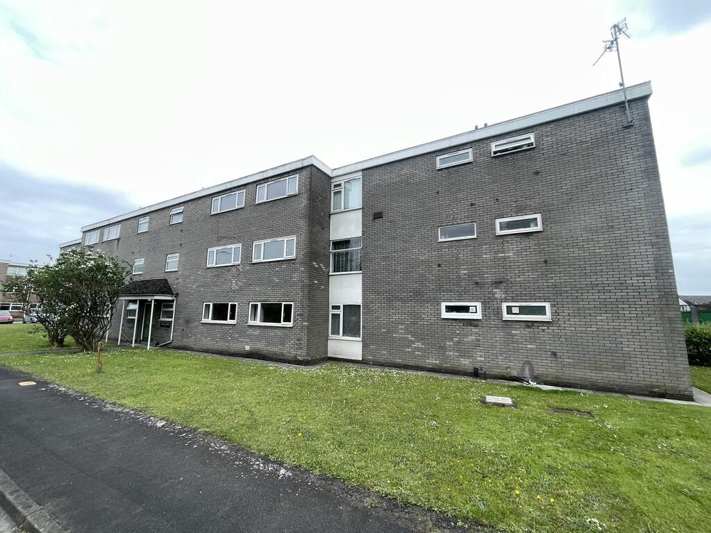 Main image of property: Harlech Court, 14 Curlew Close