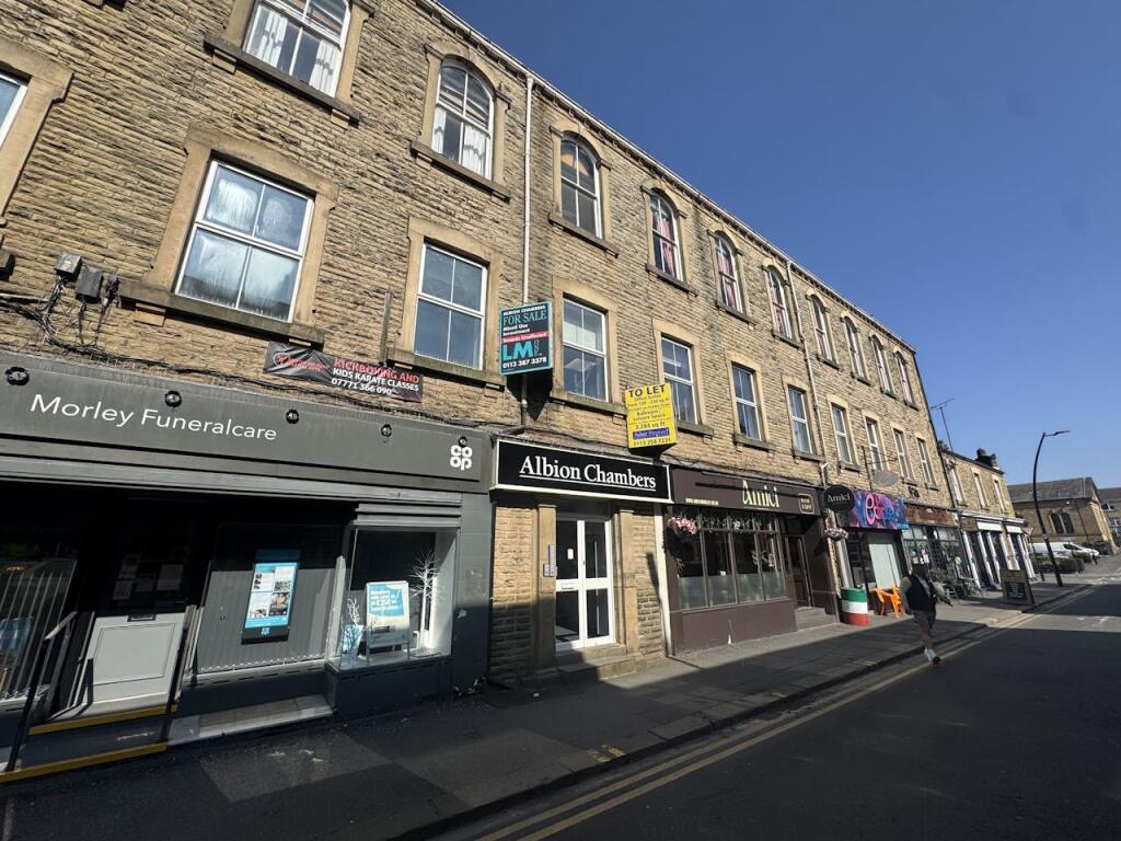 Main image of property: Flexible 1st floor suites - Albion Chambers, Morley, Albion Street, Leeds, LS27 8DT
